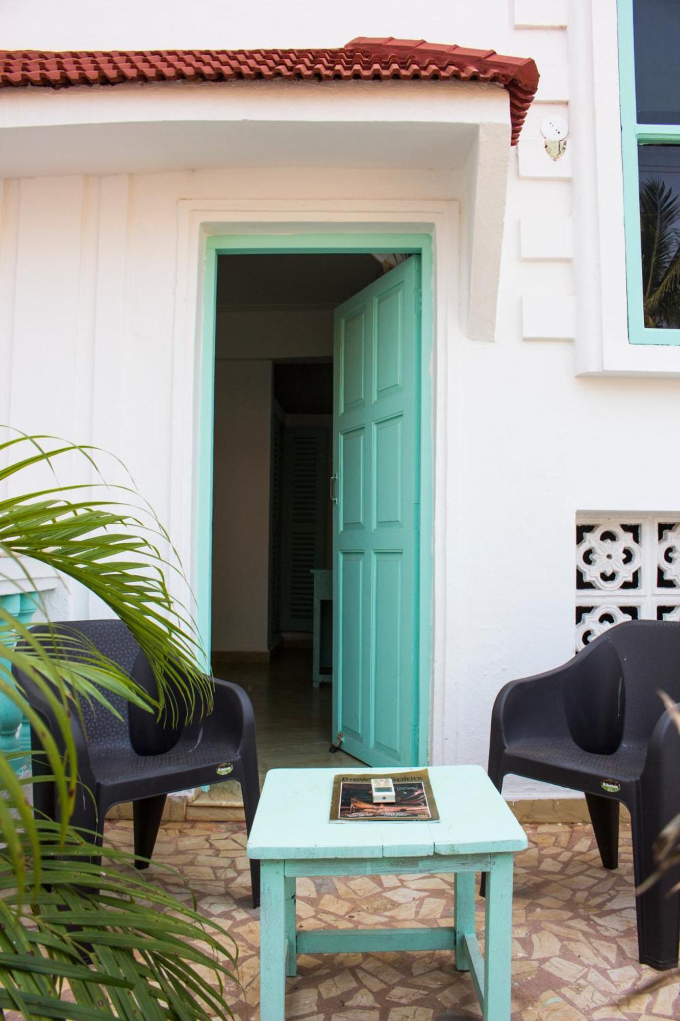 Turquoiise House Hotel Morjim Exterior photo